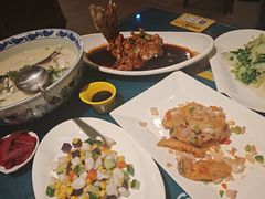 -南京金牛湖巨碗鱼头