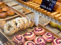 -焙丽拾光(麦凯乐直营店)