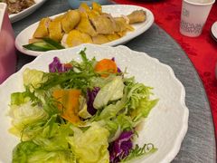 -侬佳蒸菜馆(听潮店)