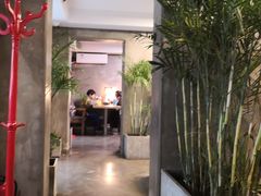 -HIGH FIVE哈福手工汉堡(桂林路店)