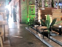 -河坝烧烤串城(金达莱店)