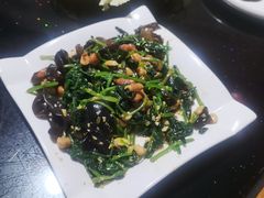 -人民公社铁锅炖·东北菜(卫国道店)