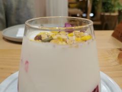 红心燕麦脆思慕雪-上芽食集(德思勤店)
