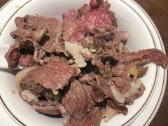 吊龙伴-幸运牛汕头小黄牛牛肉火锅(梅林店)