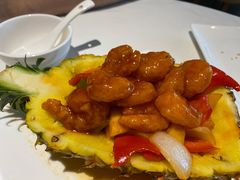 菠萝咕噜虾球-衡山汇·高级粤菜(霄云路店)
