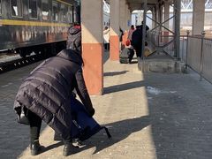 -黄村火车站(地铁站)