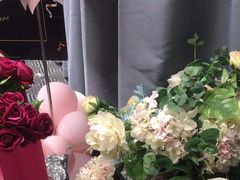 -上海星瀚奔驰4S店(红柳路店)