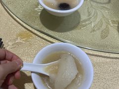 -红旗山庄(圭峰山店)