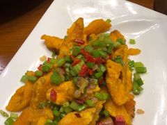 香酥鱼骨-醉美东江·三文鱼·烧鸡公