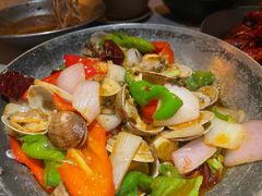 -巴厘龙虾·榜首油焖大虾(音乐学院·沿江酒馆店)