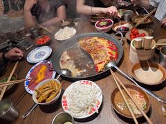 -萍姐火锅·公路夜市(武汉首店)