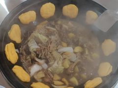 -粘豆包柴火铁锅炖