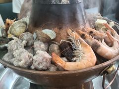 -一口猪海鲜浑锅·东北家常菜