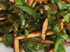 青椒炒香干-胜品饭店