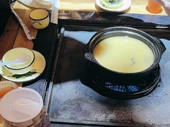 -有一锅·野生菌黑山羊腊排骨火锅(古城北门店)