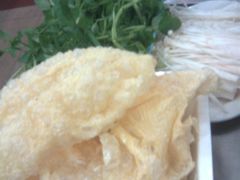菜和炸腐竹-粤潮牛肉火锅店(江南大道店)