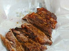 -艾力江和田馕坑烤肉店