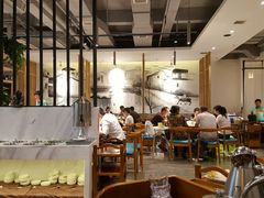 大堂-小牛叔鲜切牛肉·火锅·烤肉自助(公济桥路店)