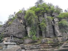 -梭布垭石林景区