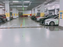 -国华国际广场-地下停车场