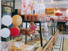 面包甜点陈列柜-味多美蛋糕(古城店)