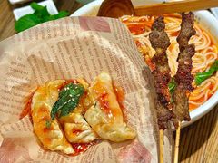 -蒙自源米线大王(东方宝泰店)