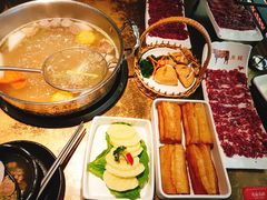 -左庭右院鲜牛肉火锅(环球港店)