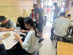 -宝光熏肉鞋底火烧(新街口店)