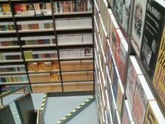 -钟书阁(群光广场店)