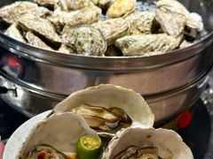 -广州万富希尔顿酒店·感趣自助餐厅·金秋蟹宴生蚝海鲜刺身烧烤