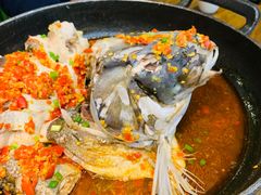-阿瓦山寨·湘菜现炒·剁椒鱼头王(咸阳总店)