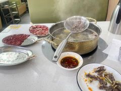-牛百道·鲜活牛肉馆(天一店)