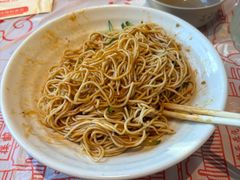 -肥肥虾庄·金牌油焖大虾(汉街SKP店)