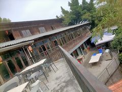 -鲤鱼塘农家山庄