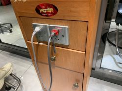 -永琪护肤造型