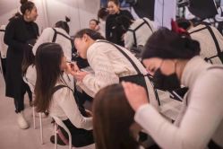 -小乐化妆美甲半永久培训学校