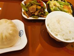 -白金汉爵大酒店-24小时餐厅