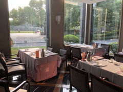 靠窗位-御花园·粤菜·海鲜火锅(中山公园店)