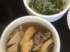 -东巴谷野生菌火锅餐厅