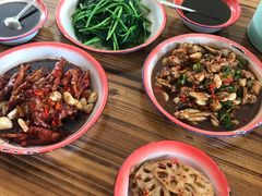 -老三样·美食研究中心(世贸路店)