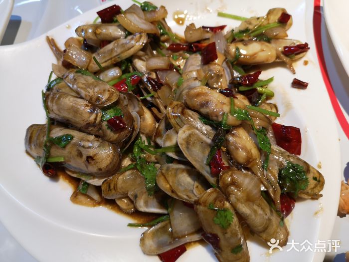 常茗海鲜风味烤生蚝(南岗店)辣炒小仁鲜图片