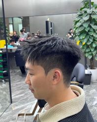 -尤司男士国潮理发馆