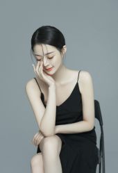 -定格摄影·轻奢定制写真馆