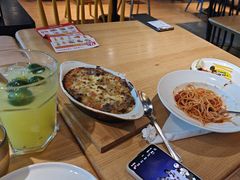 -菲滋意式餐厅(海宁银泰城店)
