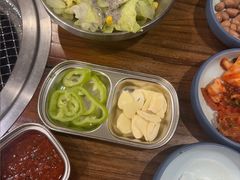 -明洞阿姨·韩式酱蟹烤肉·创意料理(三元桥店)