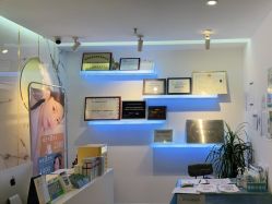 -沁科妍医疗美容·半岛黄金超声炮战略合作机构