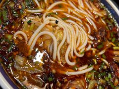 -云阿蛮云南生烫牛肉米线(奉贤路店)