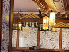 -八府香鸭·啫啫煲(华山路店)