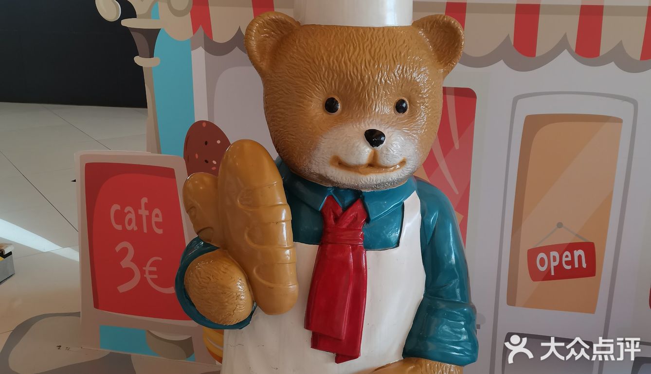 来奥园广场看泰迪熊了！