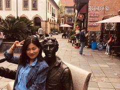 -钟书阁(松江泰晤士小镇店)